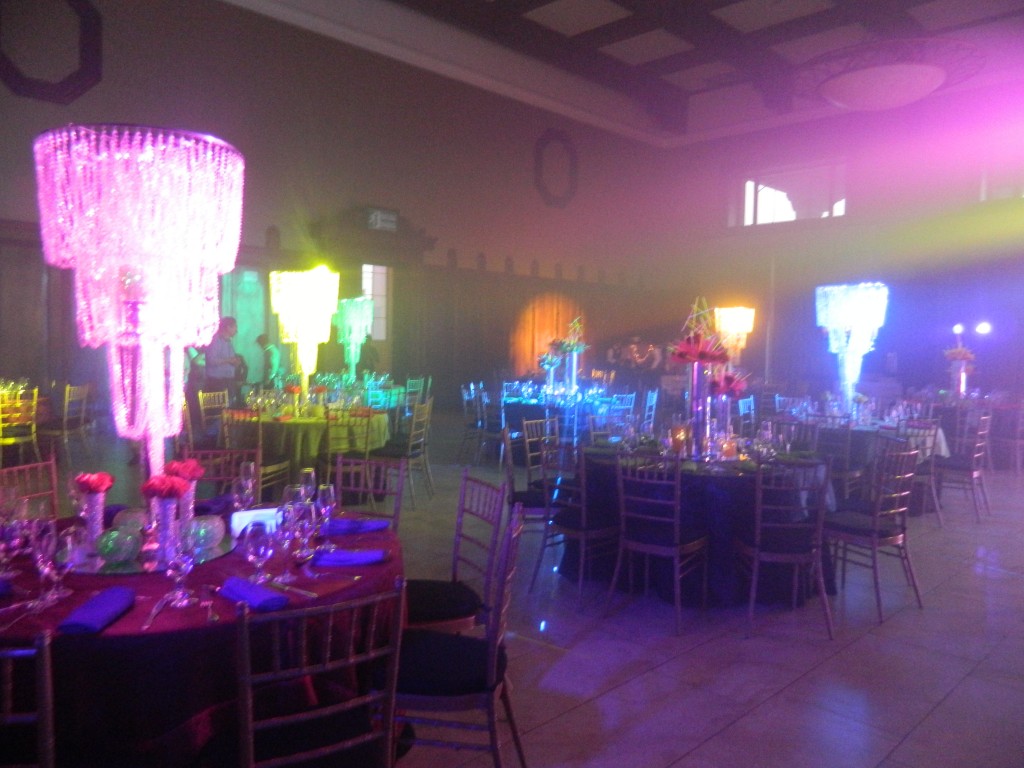 centros de mesa cristal neon guatemala salon ayarza cayala